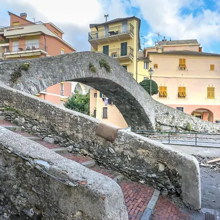 Pieds Dans L'eau - Bogliasco