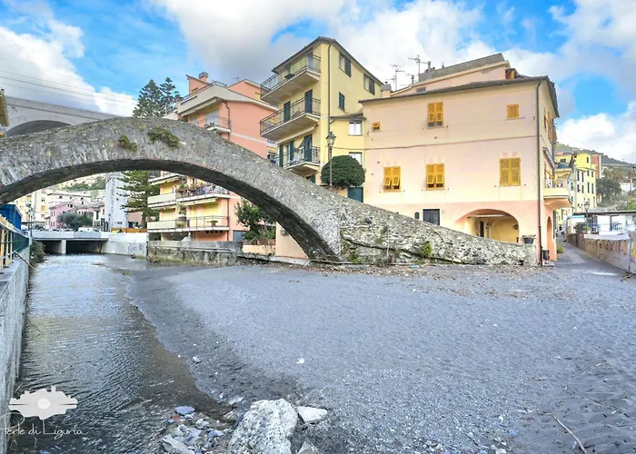 Pieds Dans L'eau - Bogliasco